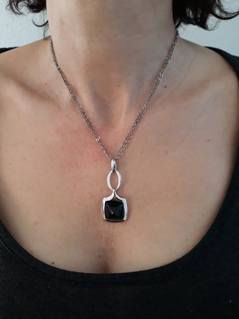 925 silver necklace and onyx pendant