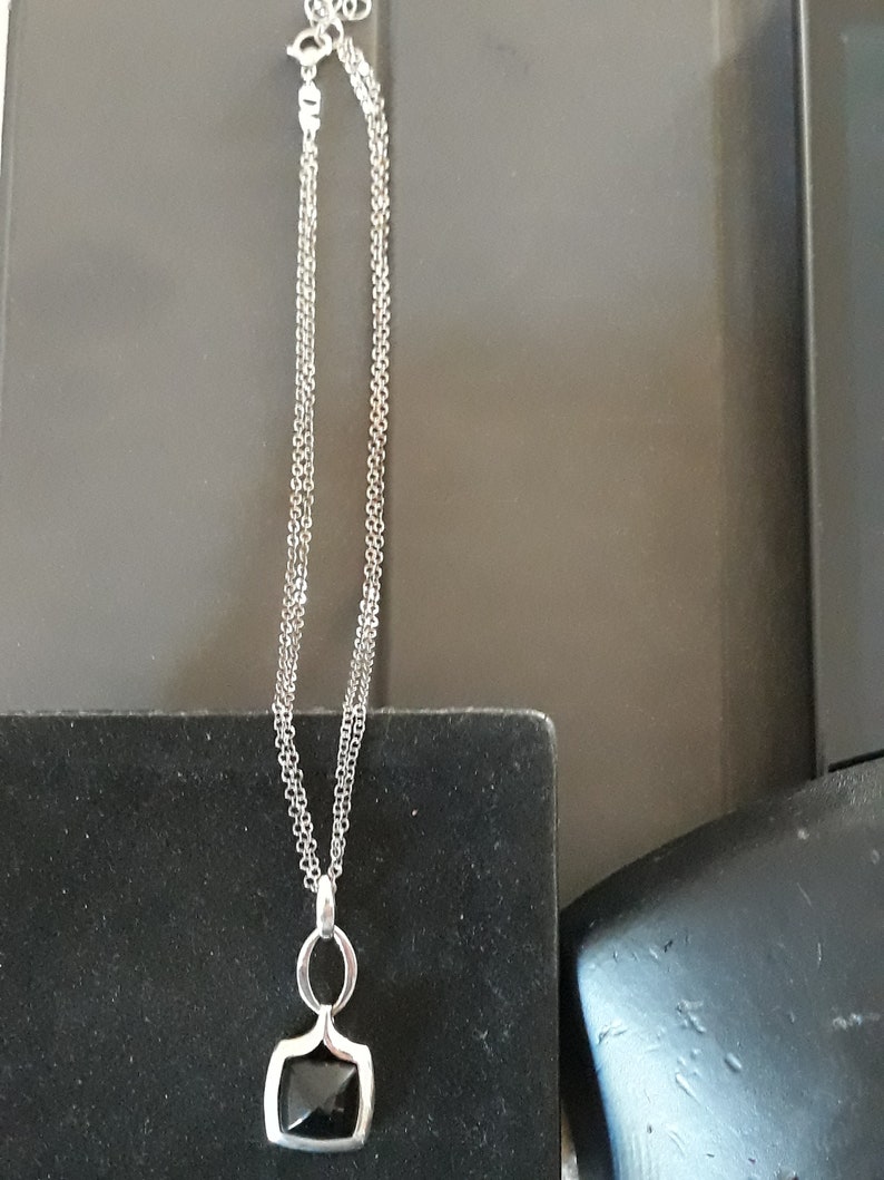 925 silver necklace and onyx pendant