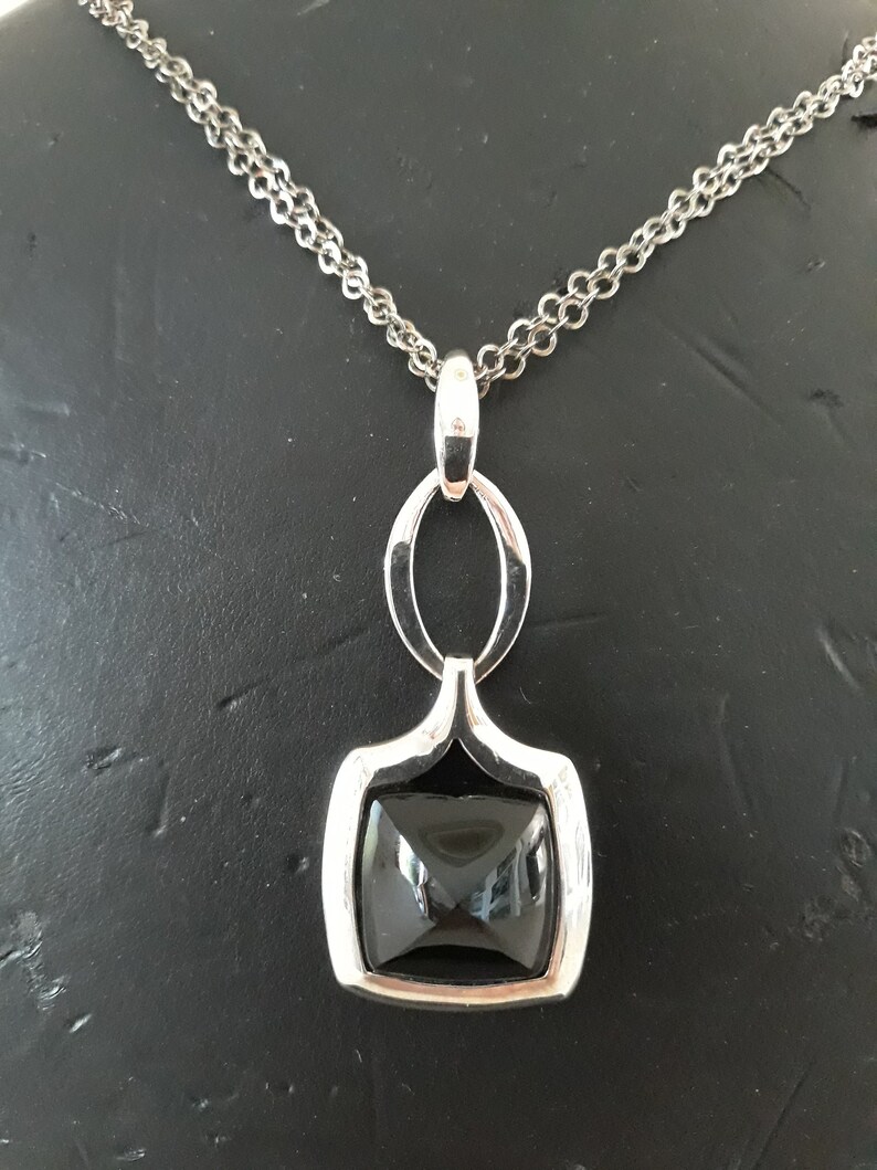 925 silver necklace and onyx pendant