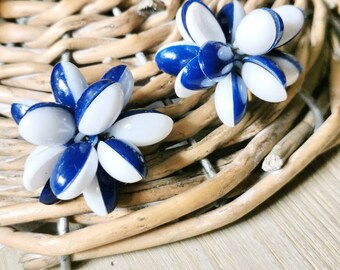 60s Plastic Ear Clips Earrings Blue/White Beautiful Rockabella earclips true vintage