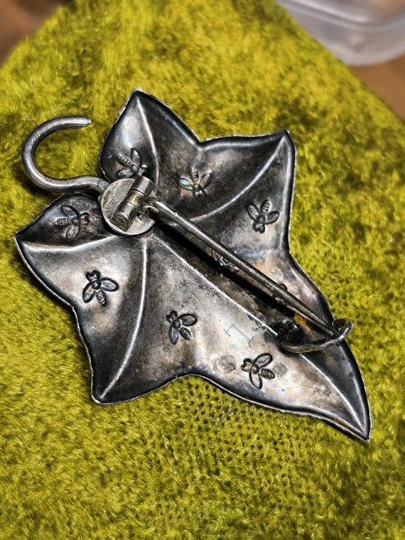 Broche Ancienne Art Déco – Argent Massif 925, Motif Feuille (créateur)