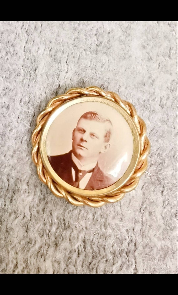 Broche Ancienne En Métal Doré Style Art Nouveau - Années 1900, Occasion, Bijou Vintage