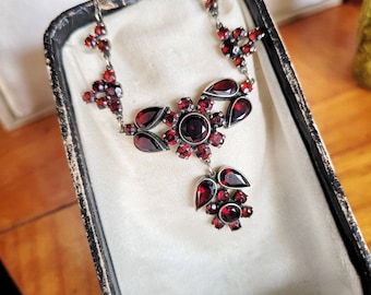 Art Nouveau 925 Silver Garnet Necklace Necklace Necklace Gemstone red garned necklace 1920 art nouveau Design flower Traditional costume cottage Country house