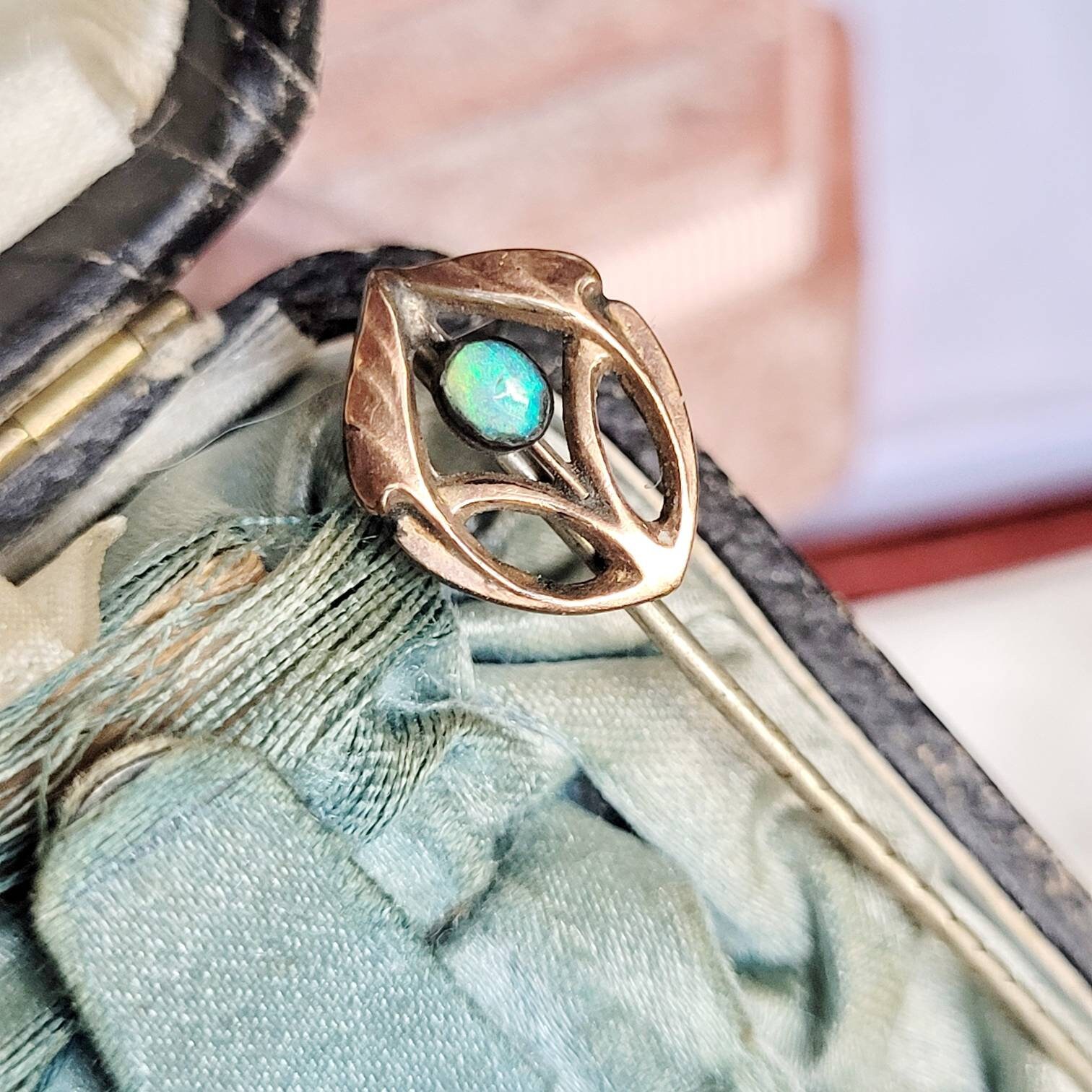 Opal tie tack - Etsy 日本