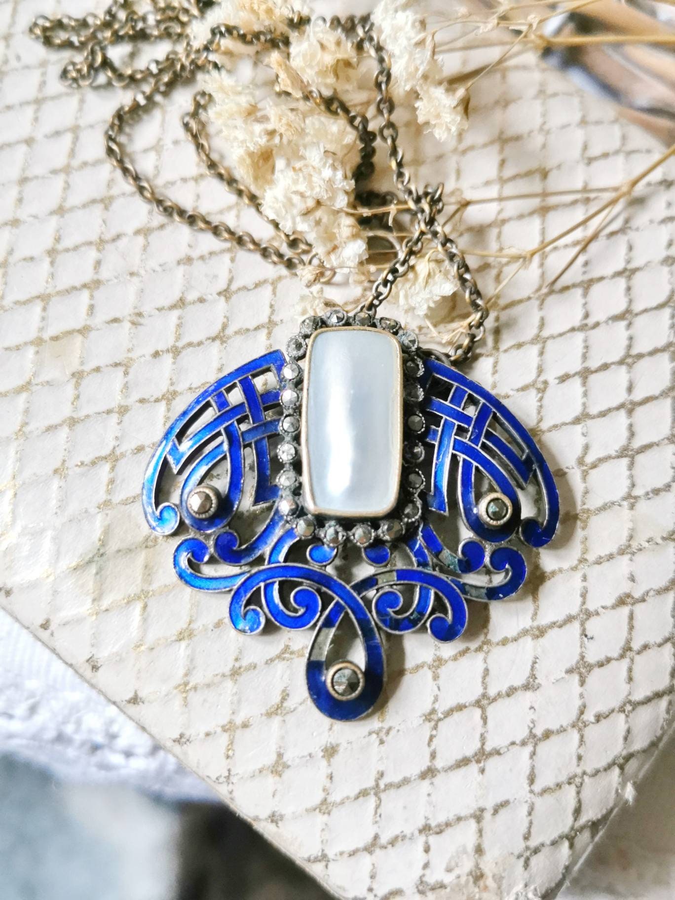 『4年保証』 Art Nouveau Enamel Necklace Marzeasites and Mother-of-pearl その他
