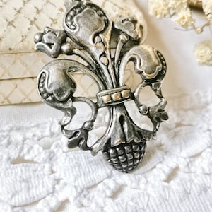 Fleur de lis Broche art deco latón plateado chapado en 1930 verdadero broche vintage Francia insignia joyería