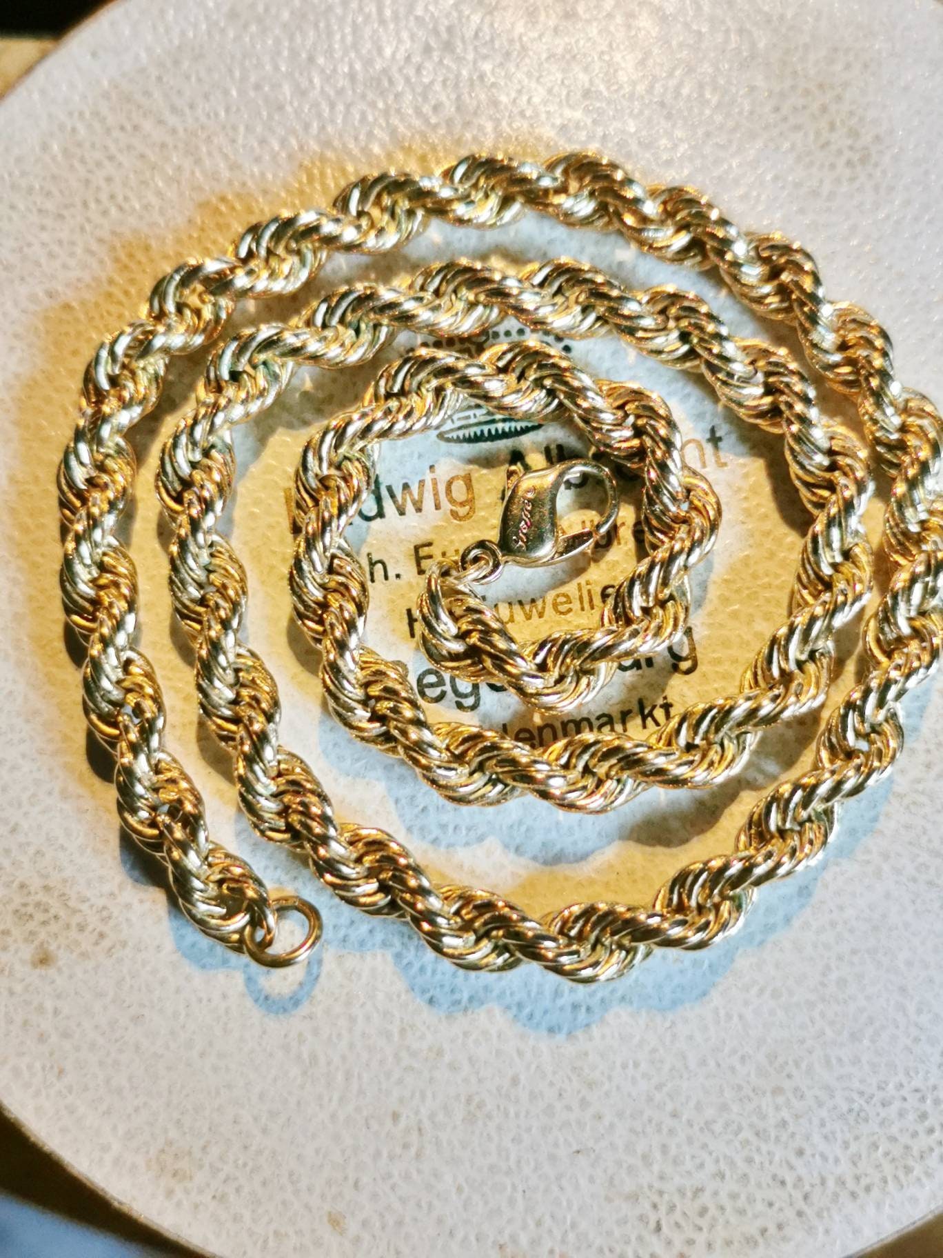 Geschichtete Halskette Im Vintage-Stil Mit Schwarzem Edelstein-Anhänger
