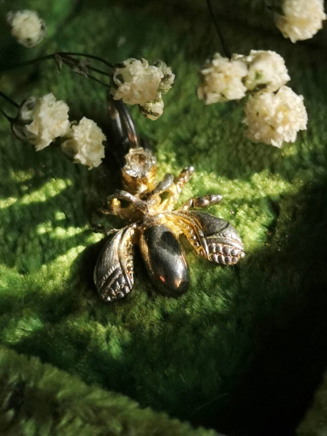 Flying Insect Pendent True Vintage 50s Chain Pendant Fly / Beetle Silver Pendant Antique ...