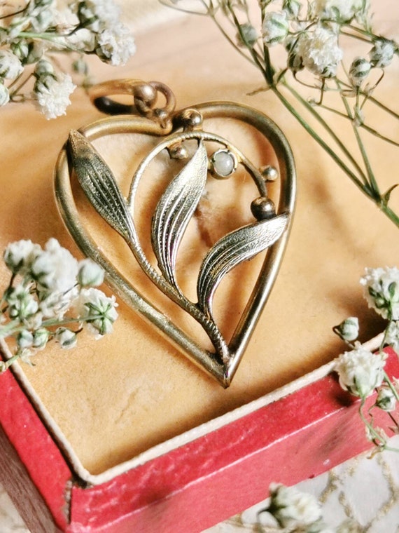 Pendentif Cœur Et Fleur En Or 18k Avec Perle D'eau Douce - Collier Mi-long Antique Circa 1900