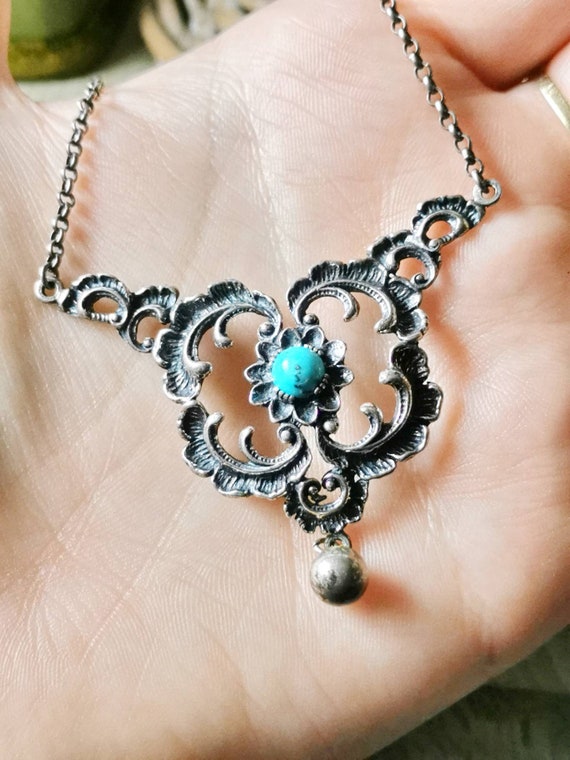 Silver costume shop necklace
