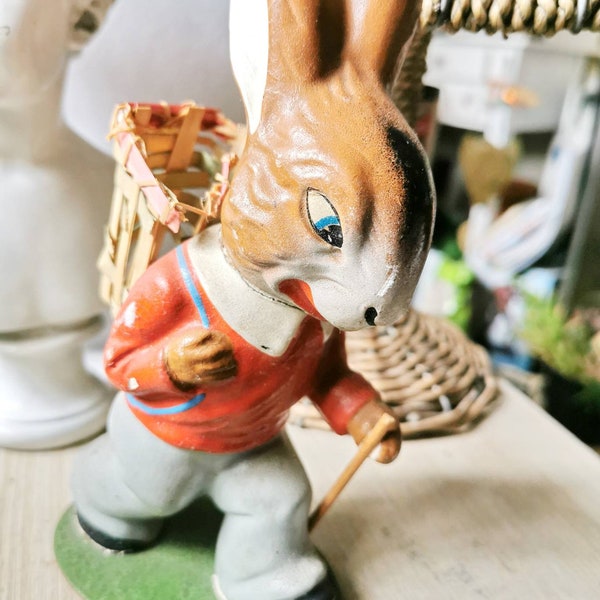 Marolin Paper Mache Easter Bunny Bunnies Candy Container Circa 1920 Figurine de Pâques