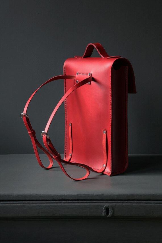 Luxury Leather Backpack Scarlet Red - Finest Bridle Leather  display picture 2