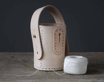 british leather hand-made yarn twine dispenser - wool crochet dispenser organiser yarn container, knitting tool gift, yarn bowl, yarn pot