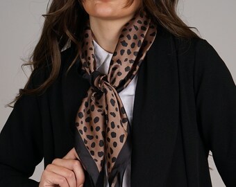 Seidiger Leopard Print Schal, Halstuch
