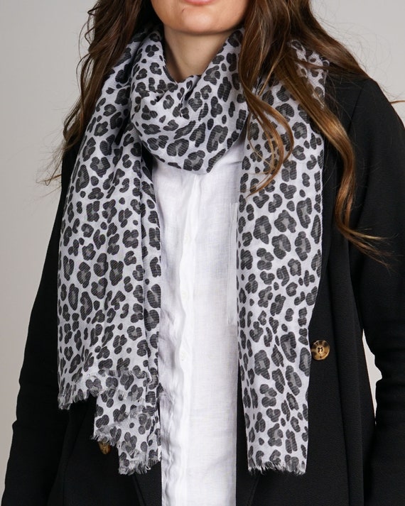 Black and white leopard scarf sale