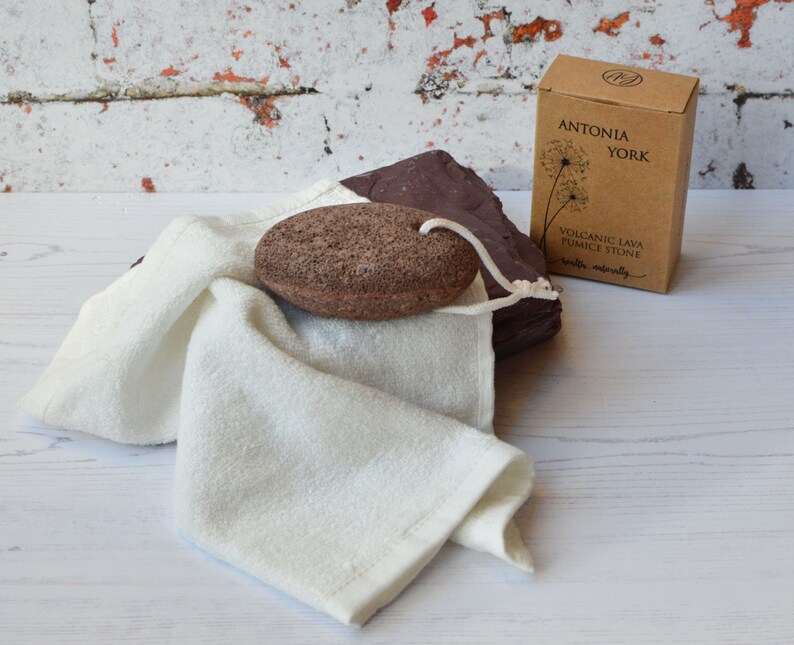 Antonia York Pumice Stone - Thumbnail 4