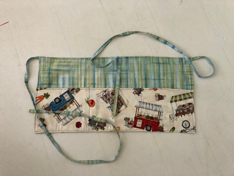 Utility Apron Market Apron Waitress Money Half Apron Farmers Market Apron with Pockets Vendor Apron Ready to Ship Teacher Apron