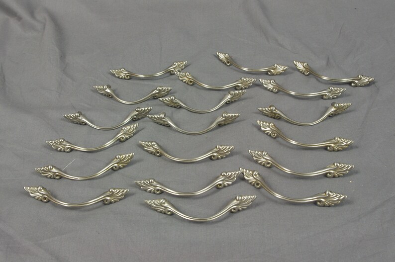 Drawer Knobs 19 Vintage Drawer Pulls Drawer Hardware Dresser Pulls