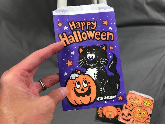 Halloween雑貨★まとめ売り【ヴィンテージ】ストラップ・バッグ・置き物など Vintage Halloween Trick or Treat Bags: 1980s Party Candy, Set of 4