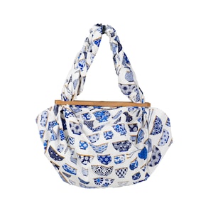 Traditional Japanese style furoshiki bag perfect for summer, made of pure cotton and has wooden handles with magnets, suitable for vegans
