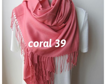 Koraalroze pashmina-sjaal – zachte sjaal met franjes, herfst/wintermode