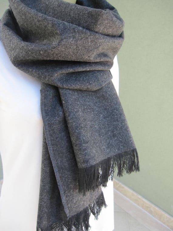 mens charcoal cashmere scarf