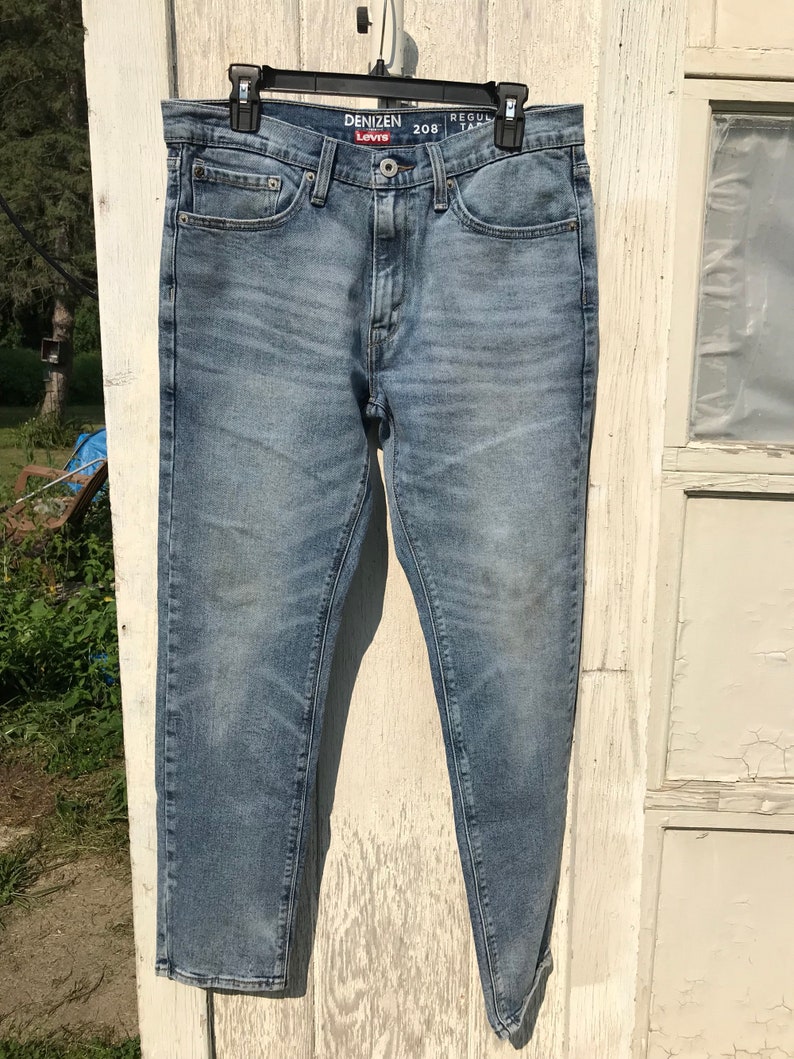 size 31 levi jeans