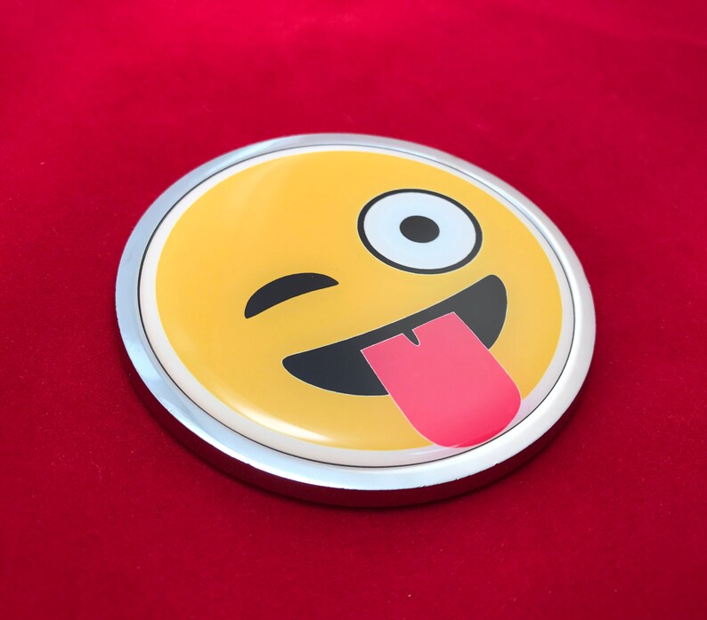 SMILEY FACE SMILE Metal License Plate Frame Tag Holder