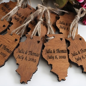 30 Pcs Personalized Wooden State Logo Wedding Favors -  Family Reunion Gifts for Guests