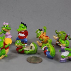 Crocodile College Students, Crocodile University Students, College Students, University Students, Kinder Egg Collectible, Crocodile Set