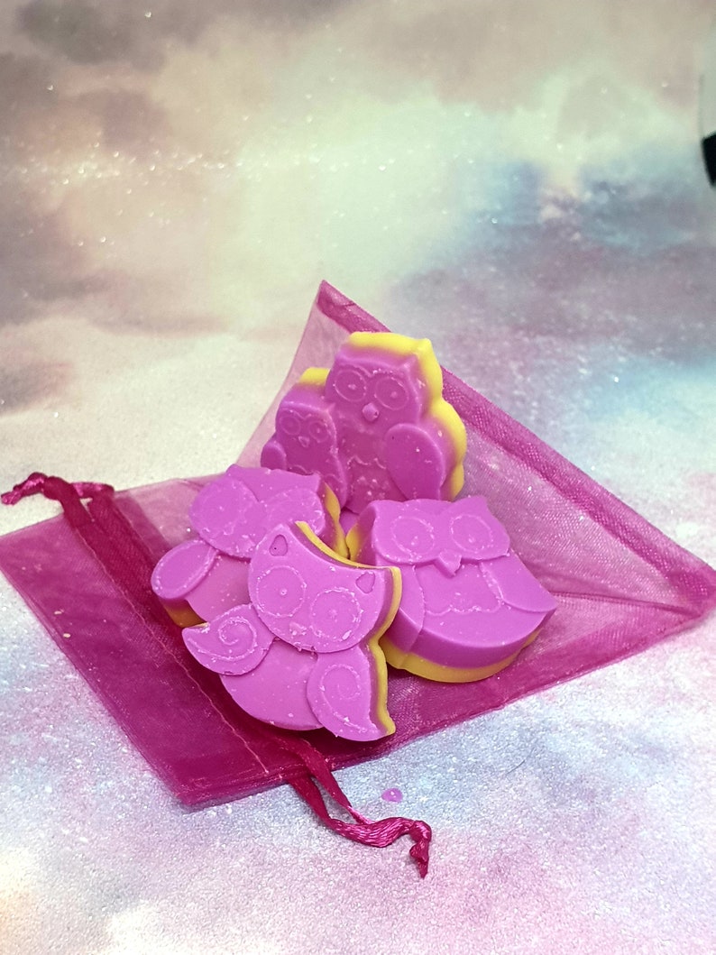 rhubarb and custard owl melts
