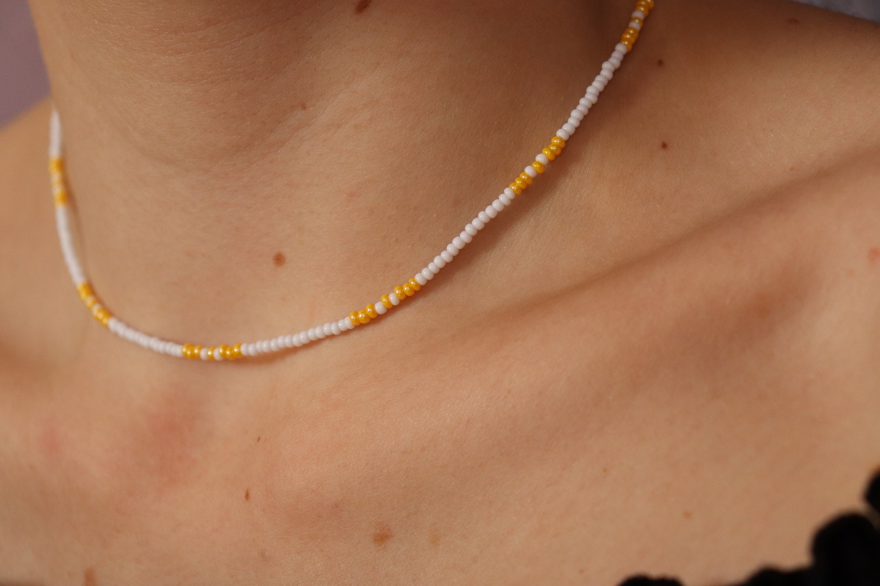 Yellow seed bead necklace Etsy Nederland