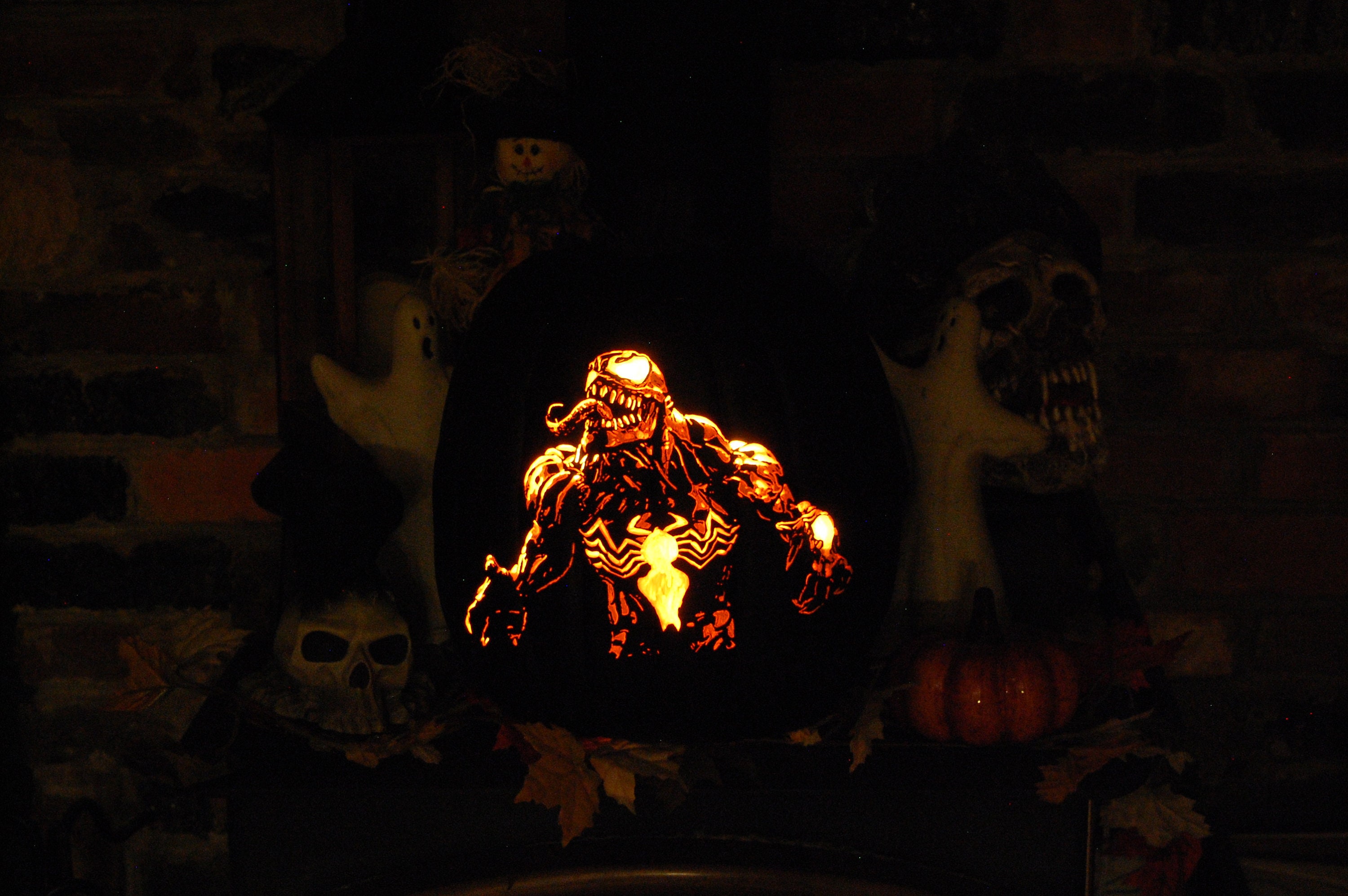 Spiderman Venom Marvel Custom Carved Pumpkin Light - Etsy