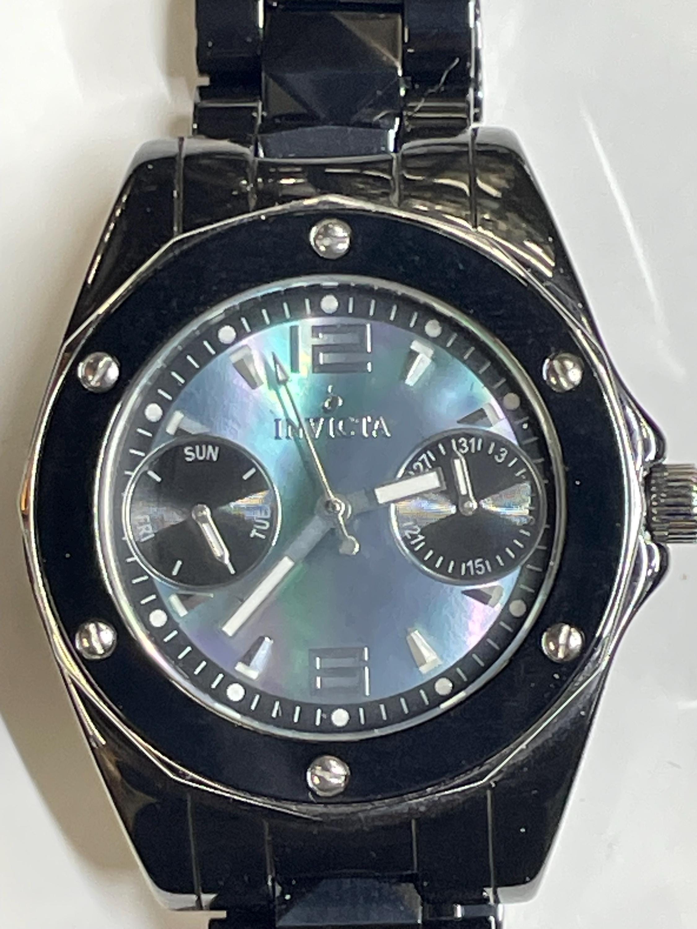 Invicta Ceramics Model 15832 – Tritnite Night Glow – Gently Used – Needs Battery Invicta Lupah Tritnite night glow Special edition NO. 16170  main image 2