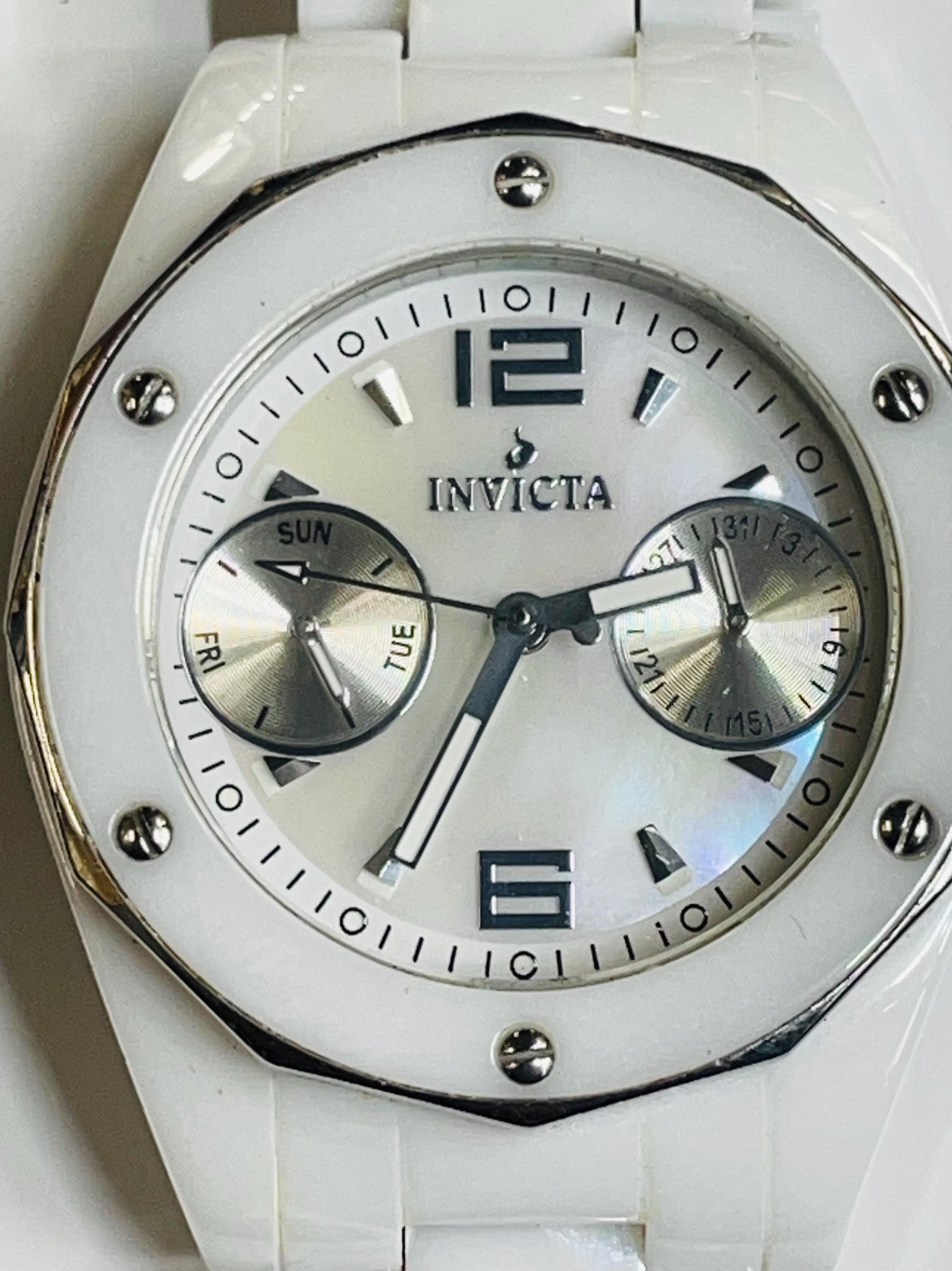 Invicta Trinite Night Glow White Ceramic Women's Watch Day-Date Model 0296 New Battery Free Shipping