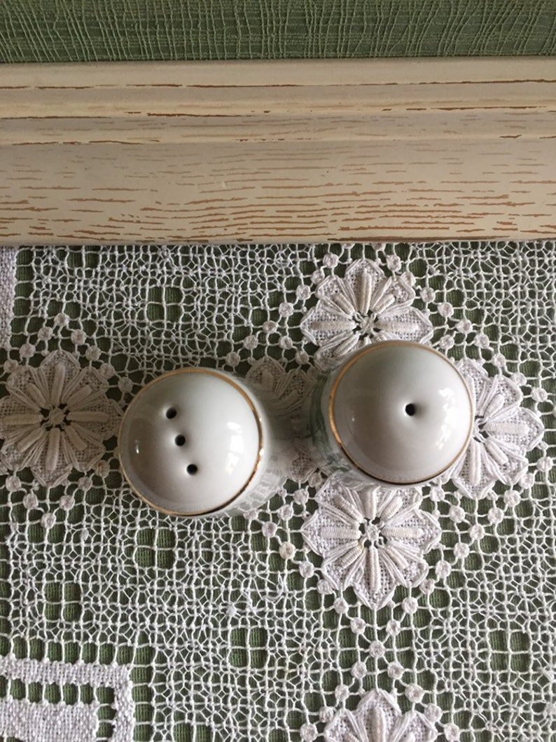 White Porcelain Salt and Pepper Shakers Makers Mark \u201cK\u201d Inside a Simple Decorated with Gold Trim Bright Green Queen Anne\u2019s Lace Flowers