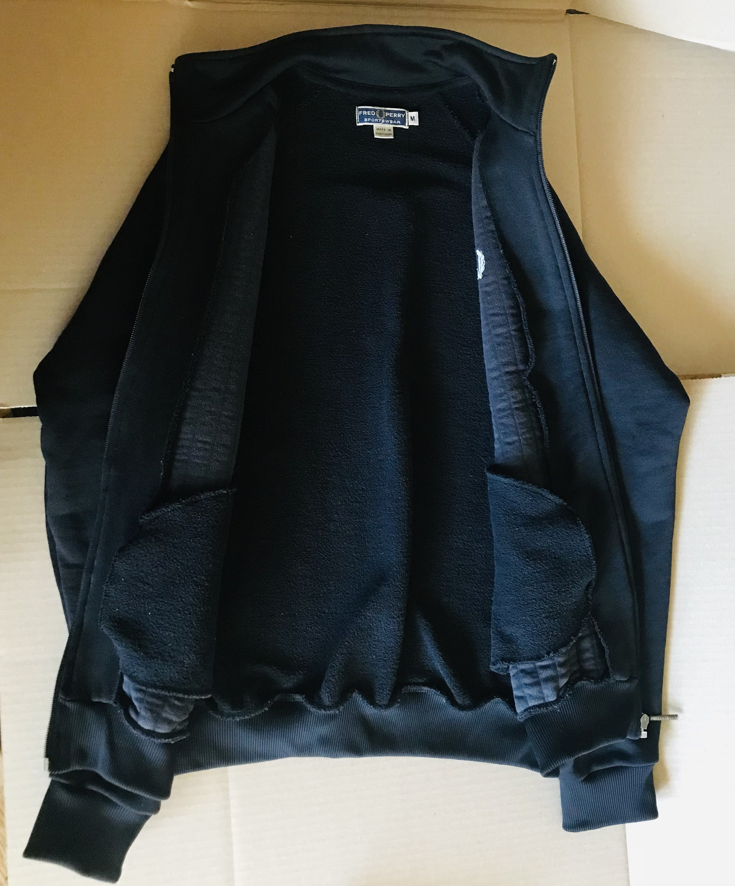 Vintage Fred Perry Men's Size Medium All Black Zippered