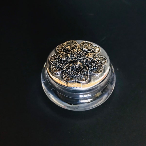 Cristalli Puthod Crystal Ring Box With Silver Plate Decorative Flower Lid