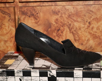 Botticelli 1980s Gothic Pumps Vintage 80s Leather Suede High-Heel Stiletto Shoes Size 6.5 Funeral Goth Look!