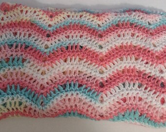 Lacy ripple baby blanket, crib size