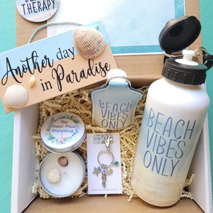 Beach Gift Box, Beach Lover Gift for Her, Cottage Core Gift Basket, Travel Cruise Gift, Personalized Keychain, Beach Water Bottle, Candle