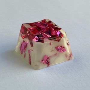 Artisan Keycaps White & Pink Flake, 1u R4, SpaceBar 6.25u Glossy, Hand Made Keycap OEM profile Cherry MX