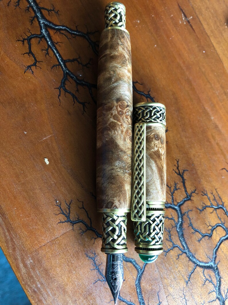 Classic Wood Celtic Wood Turned Fountain Pen