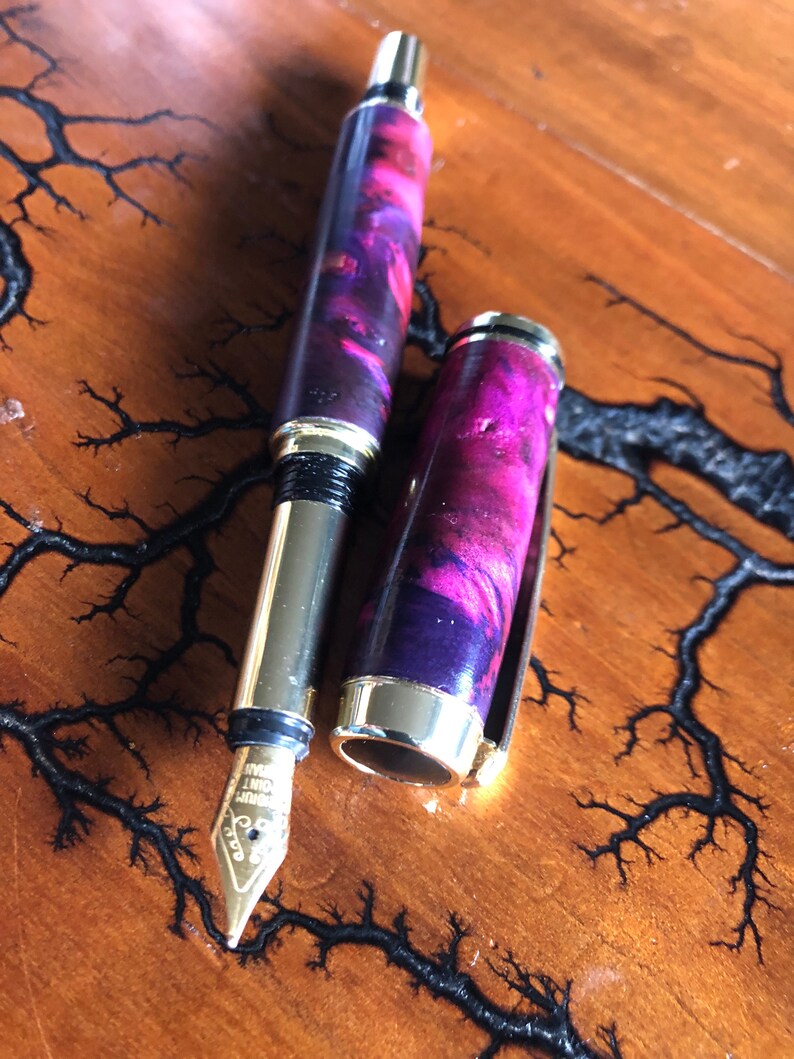 Classic Wood Gent Wood Turned Fountain Pen