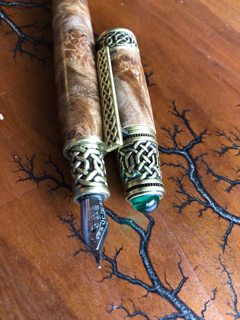 Classic Wood Celtic Wood Turned Fountain Pen