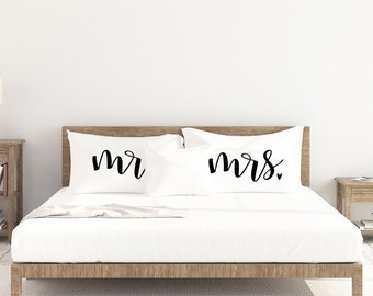 Wedding Gift, 2 Personalized Pillow Cases, His and Her Pillowcases, Mr and Mrs Pillow Set, Add Wedding Date, Custom Pillowcase