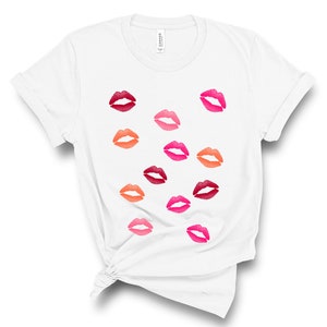 Watercolor Lips Print T-Shirt: Lipstick Kisses Crew Neck Tee