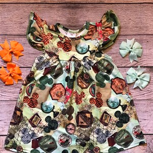 Safari Mickey Animal Brytania inspirowane Disney sukienka trzepotanie rękawów Mickey lew