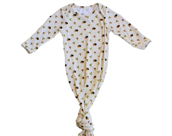 Keep Me Cosy® Baby Knotted Gown in Luxurious Bamboo Fabric - Happy Hedgehog