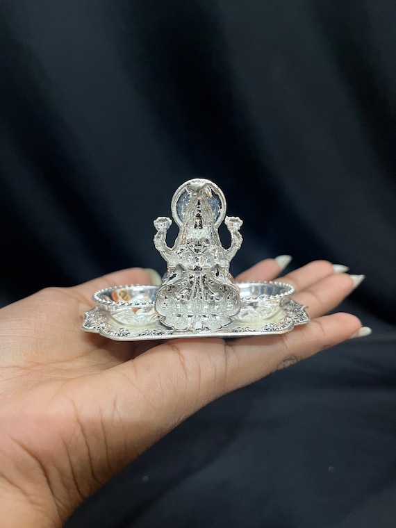 Maa Lakshmi Statue, Sitting Goddess Dhana Laxmi Idol, Lakshmi Mata Murty,  Hindu Goddess of Money, Wealth, Abundance, Fertility & Prosperity. - Etsy